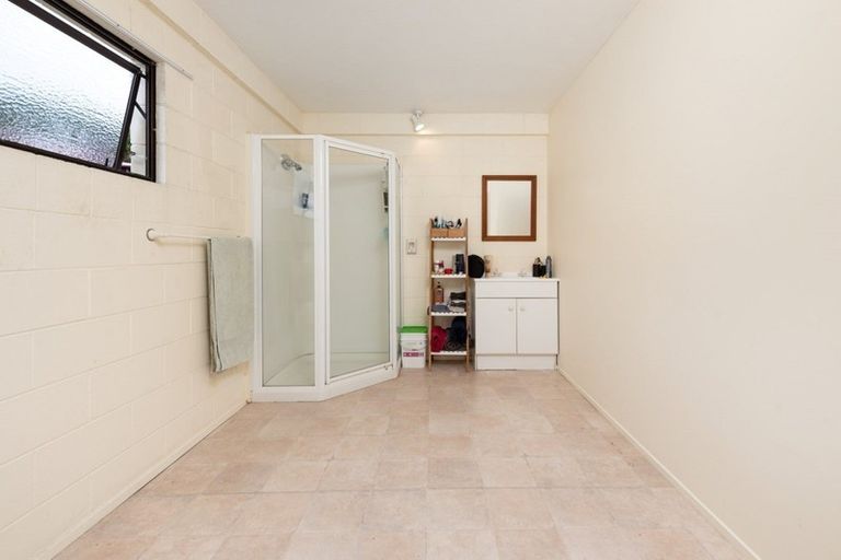 Photo of property in 1/267 Oceanbeach Road, Mount Maunganui, 3116