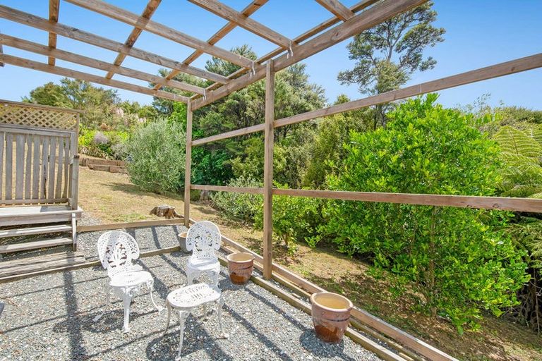 Photo of property in 28 Brampton Road, Snells Beach, 0920