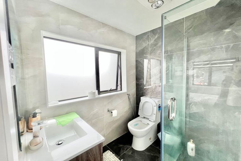 Photo of property in 63a Hillcrest Road, Papatoetoe, Auckland, 2025