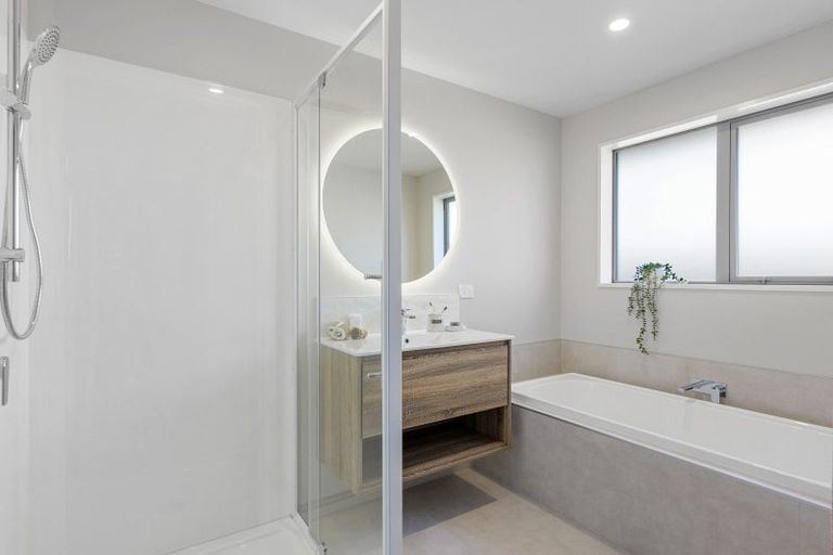 Photo of property in 26 Paradise Way, Halswell, Christchurch, 8025