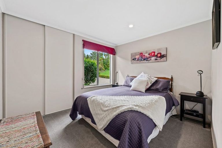Photo of property in 175 Oraha Road, Kumeu, 0892