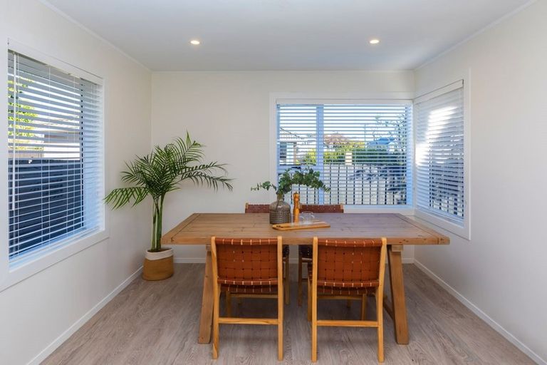 Photo of property in 19 Horton Place, Avondale, Christchurch, 8061