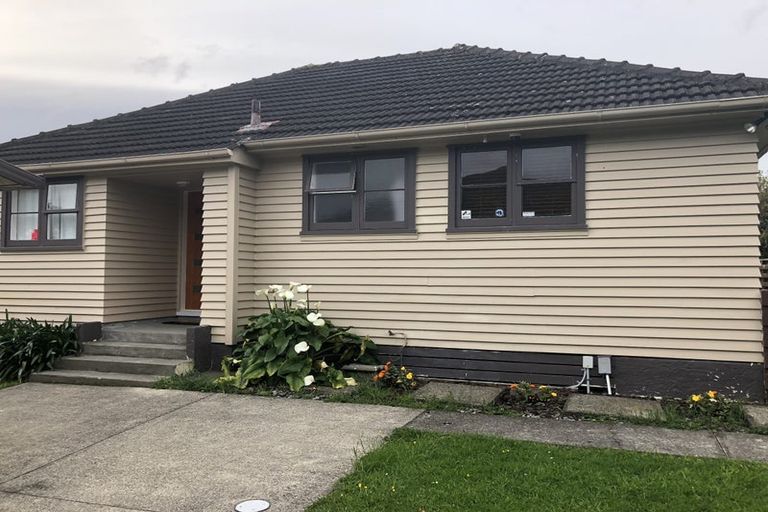 Photo of property in 38 Godley Street, Waiwhetu, Lower Hutt, 5010