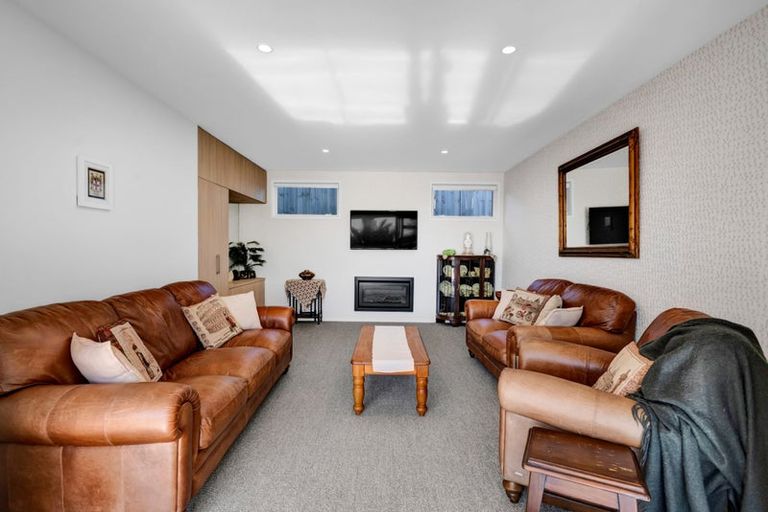 Photo of property in 321b Mangorei Road, Merrilands, New Plymouth, 4312