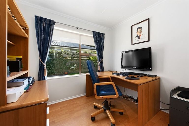 Photo of property in 357 Fergusson Drive, Heretaunga, Upper Hutt, 5018