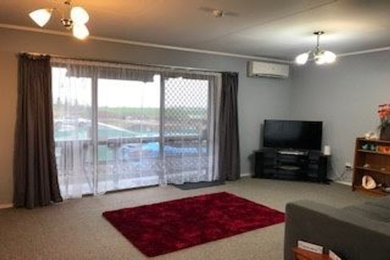 Photo of property in 43 Waimarei Avenue, Paeroa, 3600
