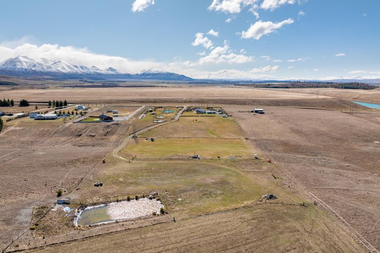 Photo of property in 35 Ben Ohau Road, Ben Ohau, Twizel, 7999