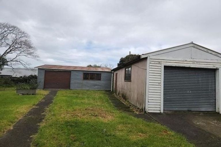 Photo of property in 15 Rogers Road, Manurewa, Auckland, 2102
