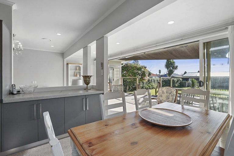 Photo of property in 27 List Street, Welbourn, New Plymouth, 4310