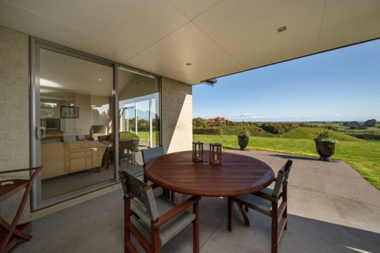 Photo of property in 396 Upland Road, Tarurutangi, New Plymouth, 4372