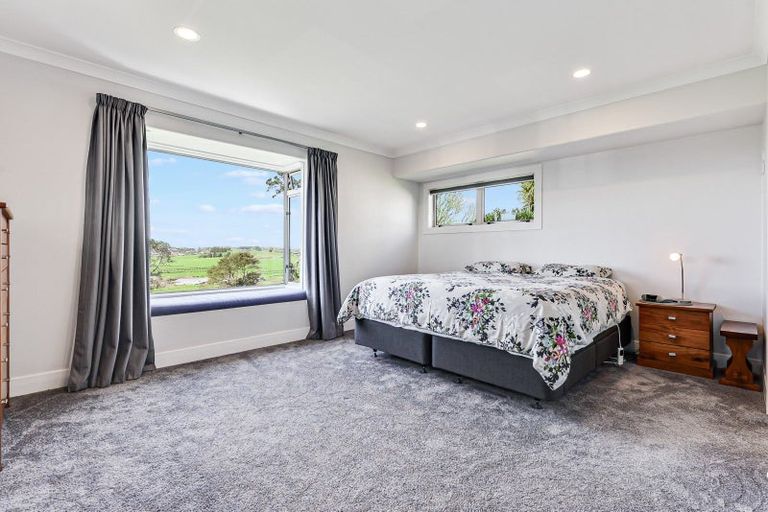 Photo of property in 21 Highgrove Drive, Grandview Heights, Hamilton, 3200