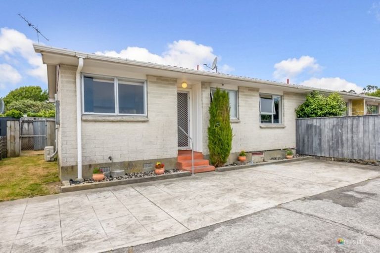 Photo of property in 198c Cambridge Terrace, Naenae, Lower Hutt, 5011