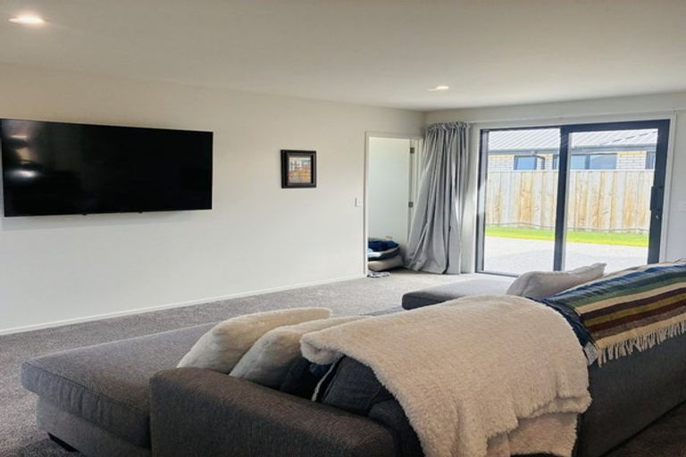 Photo of property in 30 Herridge Street, Woodend, 7610