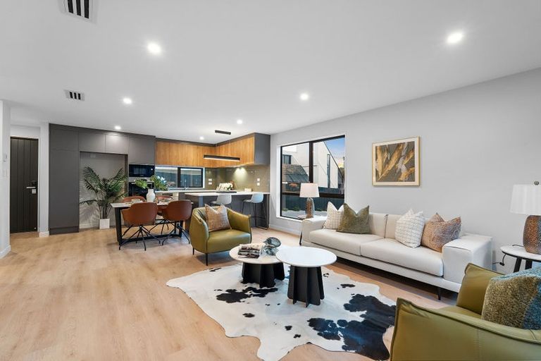 Photo of property in 7/32 Beulah Avenue, Rothesay Bay, Auckland, 0630