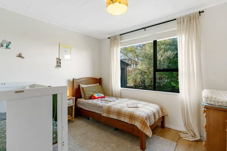 Photo of property in 11 Whenuariri Place, Maketu, Te Puke, 3189