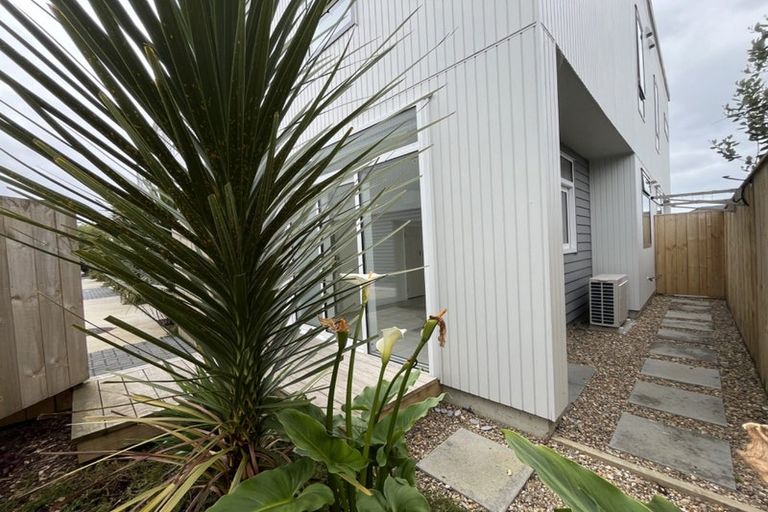 Photo of property in 3/2 Moor Avenue, Te Atatu Peninsula, Auckland, 0610