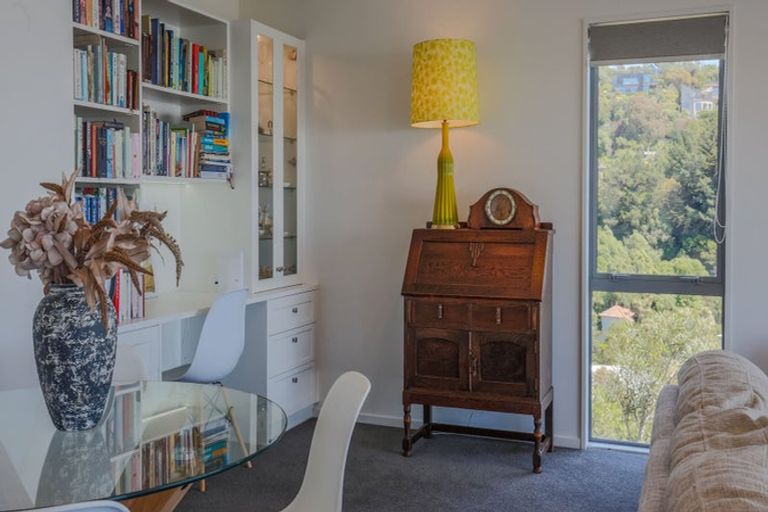 Photo of property in 31 Soleares Avenue, Mount Pleasant, Christchurch, 8081