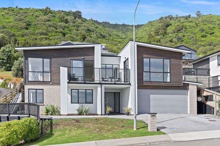 Photo of property in 11 Wilson Way, Waikanae, 5036
