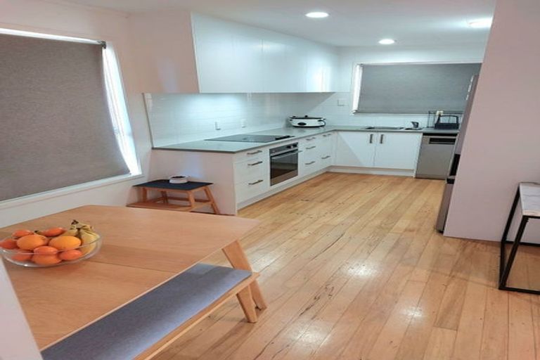 Photo of property in 21 Flaxdale Street, Birkdale, Auckland, 0626