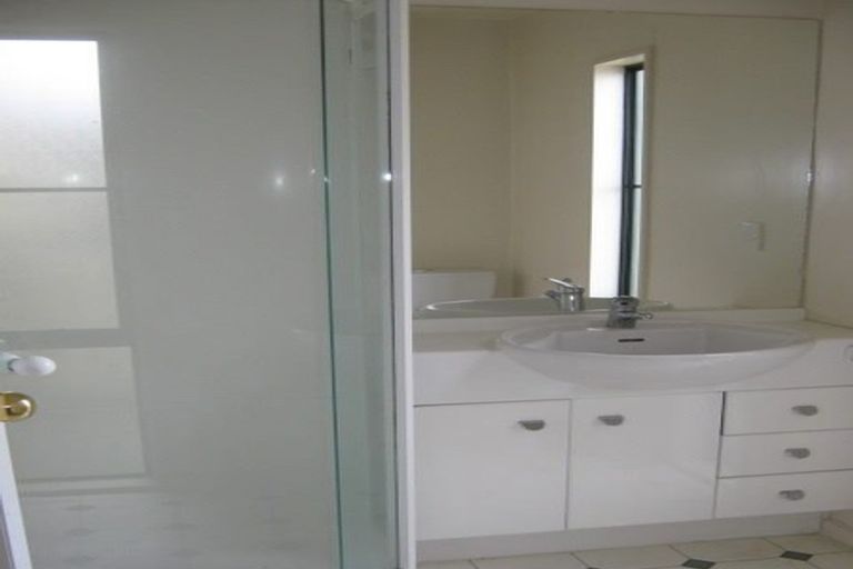 Photo of property in 4/21 Darvel Street, Riccarton, Christchurch, 8011