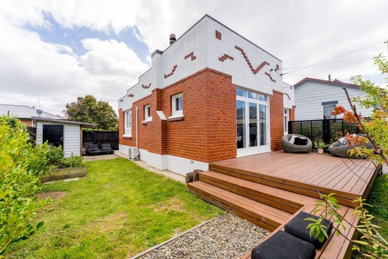 Photo of property in 92 Hargest Crescent, Saint Clair, Dunedin, 9012