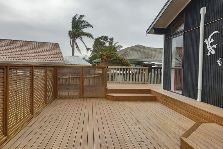 Photo of property in 115 Sykes Road, Weymouth, Auckland, 2103