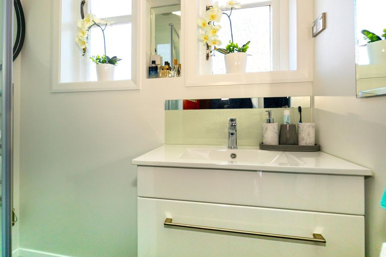 Photo of property in 8 Angland Avenue, Kensington, Timaru, 7910