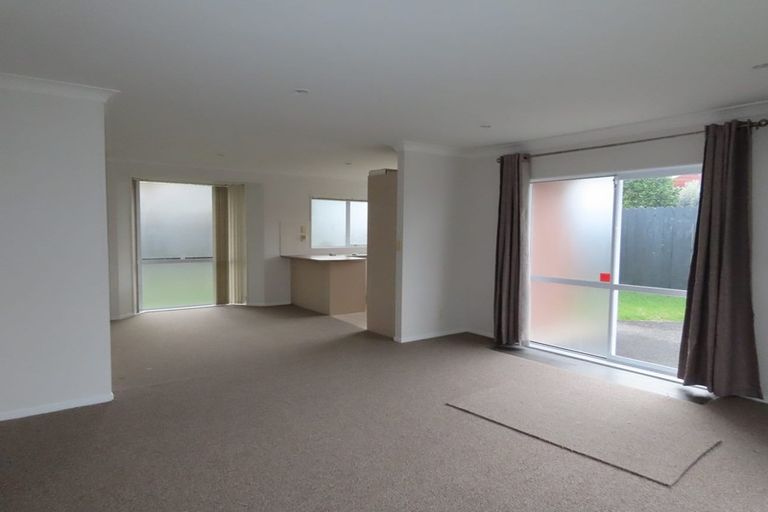 Photo of property in 9 Diana Place, Ranui, Auckland, 0612