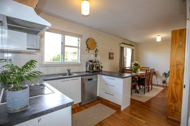 Photo of property in 2/3 Lynfield Avenue, Ilam, Christchurch, 8041