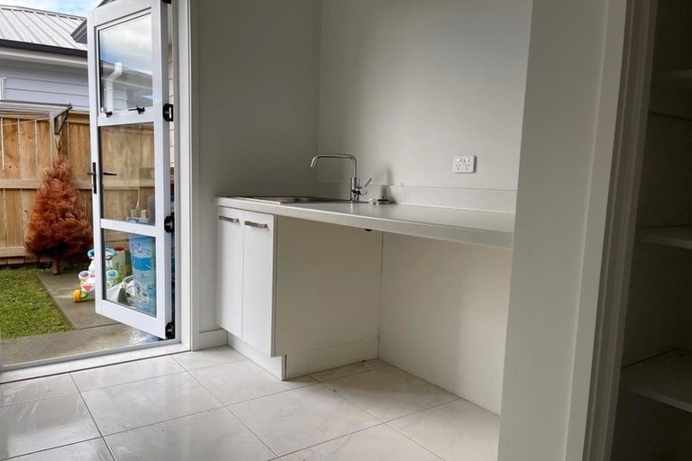 Photo of property in 28 Nellie Drive, Kumeu, 0810