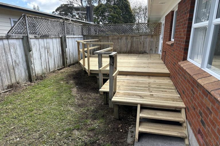 Photo of property in 2/8 Edgewater Drive, Pakuranga, Auckland, 2010