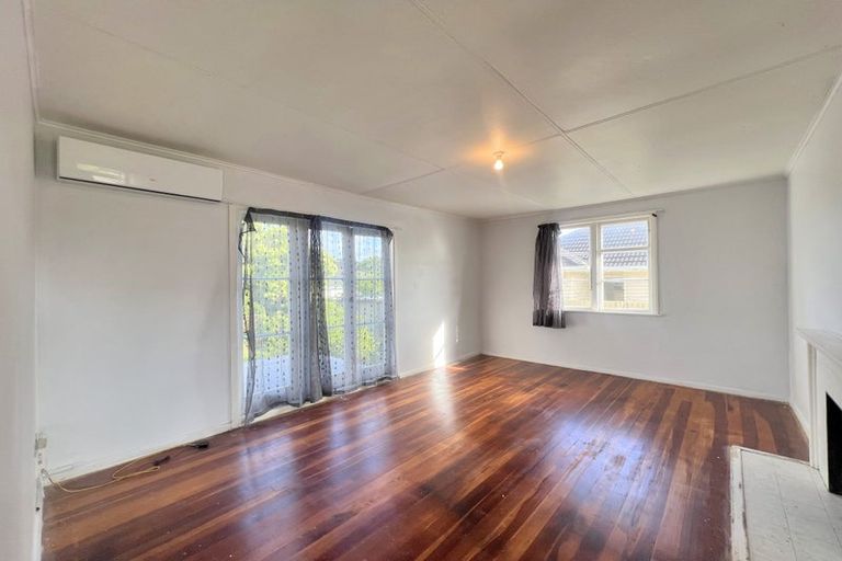 Photo of property in 18 Gaye Crescent, Otara, Auckland, 2023