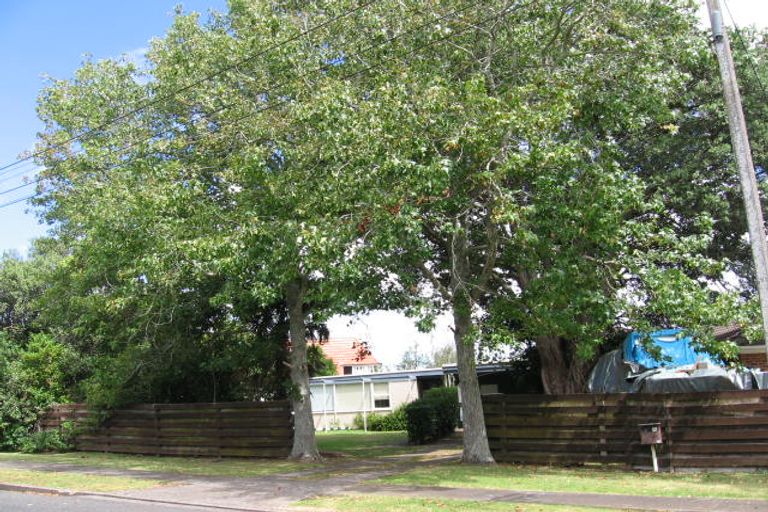 Photo of property in 15 Fenwick Avenue, Milford, Auckland, 0620