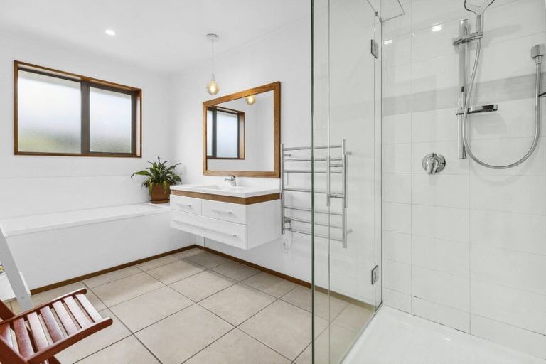 Photo of property in 88 Mount Iron Drive, Wanaka, 9305