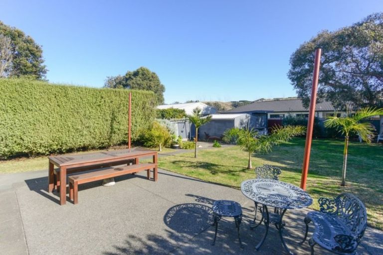 Photo of property in 42 Le Quesne Road, Bay View, Napier, 4104