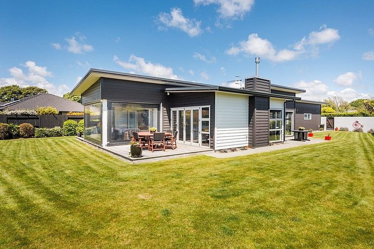 Photo of property in 3 Cheltenham Lane, Awapuni, Palmerston North, 4412