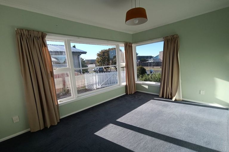 Photo of property in 35 Carruthers Street, Ilam, Christchurch, 8041