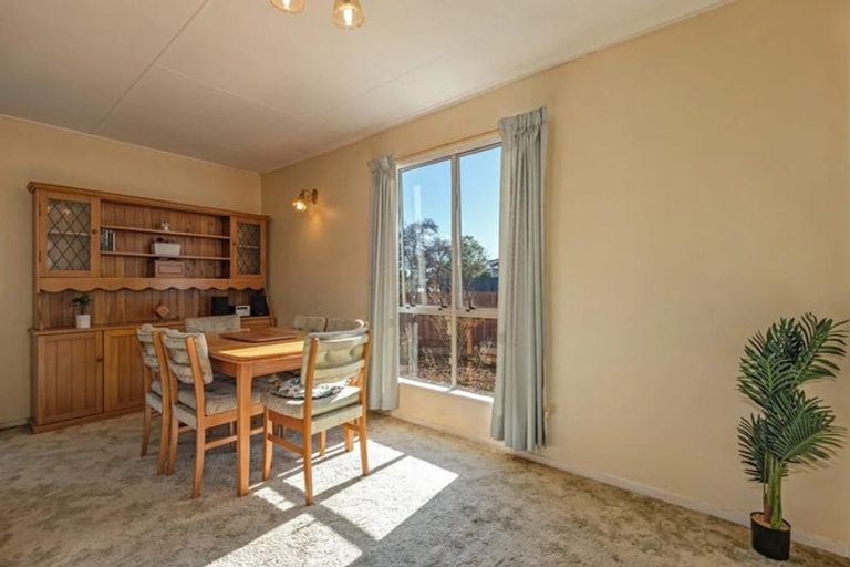 Photo of property in 38 Acacia Street, Kelvin Grove, Palmerston North, 4414