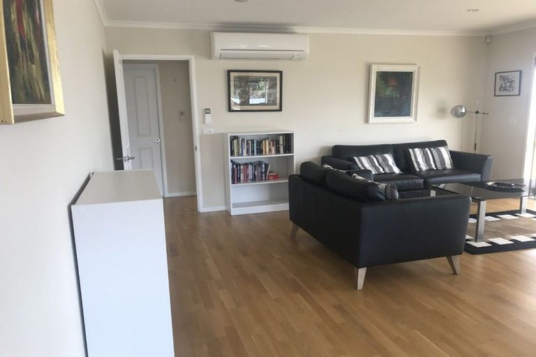 Photo of property in 46 Cannon Hill Crescent, Mount Pleasant, Christchurch, 8081