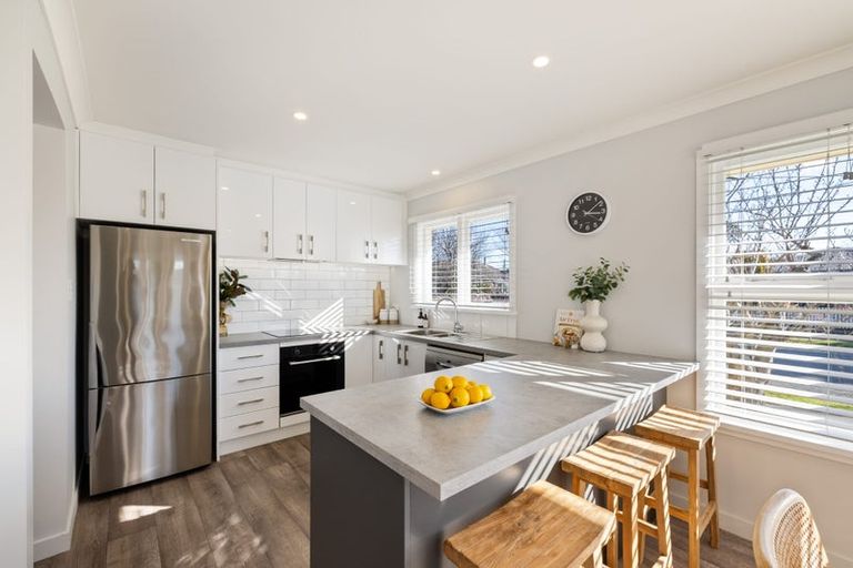 Photo of property in 38 Radbrook Street, Avonhead, Christchurch, 8042