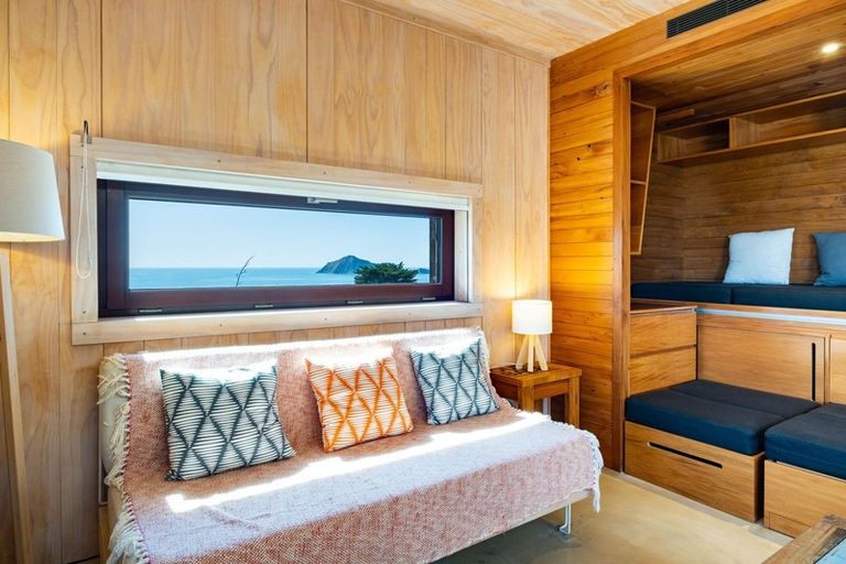 Photo of property in 28 Lightning Ridge View, Waimarama, 4294