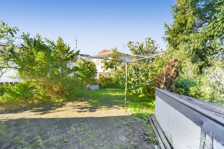 Photo of property in 359 Saint Aubyn Street, Moturoa, New Plymouth, 4310