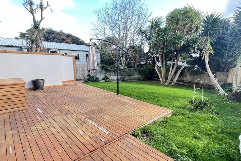 Photo of property in 3a Domain Road, Weymouth, Auckland, 2103