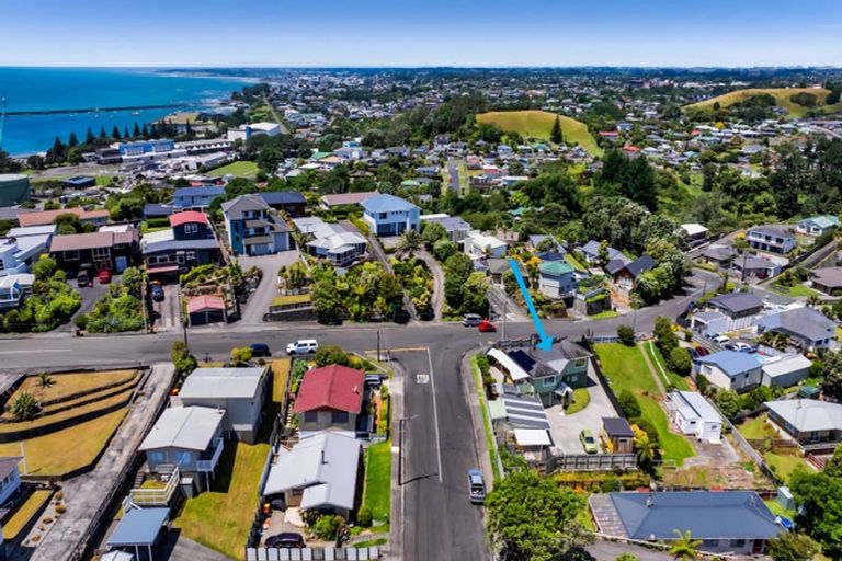 Photo of property in 5 Scott Street, Moturoa, New Plymouth, 4310
