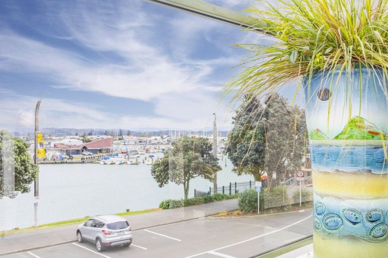 Photo of property in 10/26 West Quay, Ahuriri, Napier, 4110