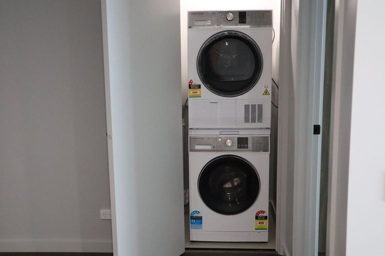 Photo of property in 404/2 Launch Road, Hobsonville, Auckland, 0616