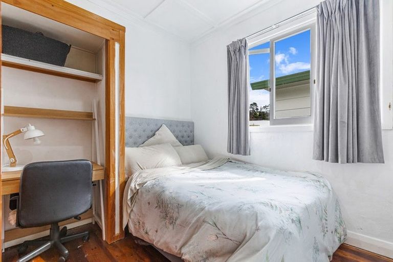 Photo of property in 61a Woodside Road, Massey, Auckland, 0614