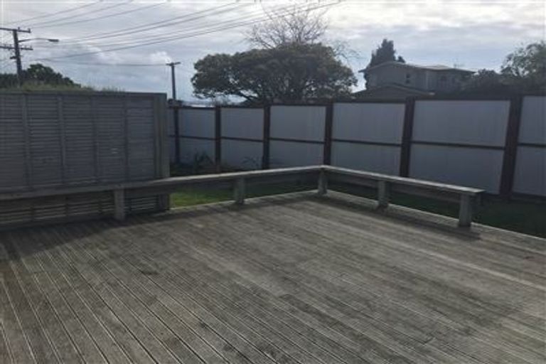 Photo of property in 204 Ngatai Road, Otumoetai, Tauranga, 3110