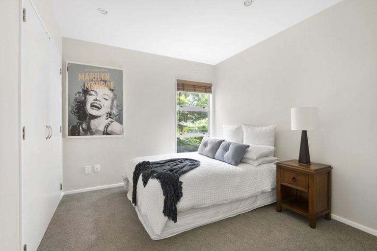 Photo of property in 19j Kabul Street, Khandallah, Wellington, 6035