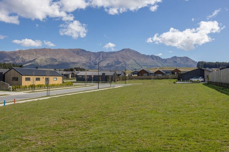 Photo of property in Northlake, 1 Linnburn Road, Wanaka, 9305